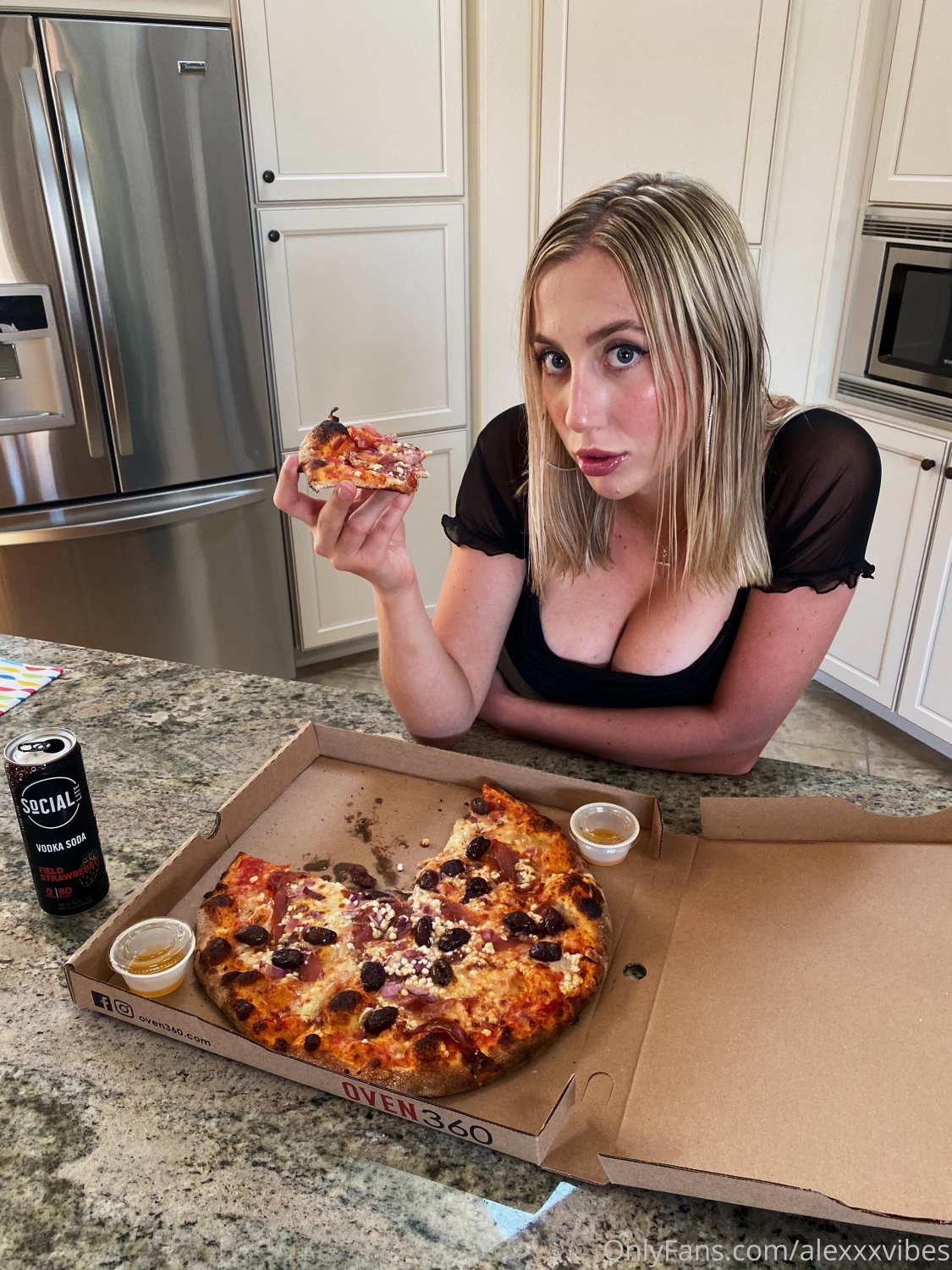 Alexxkotowski-Alexxxvibes - Alexandra Blank-Onlyfans- Toronto Thot #iK2h4OoW