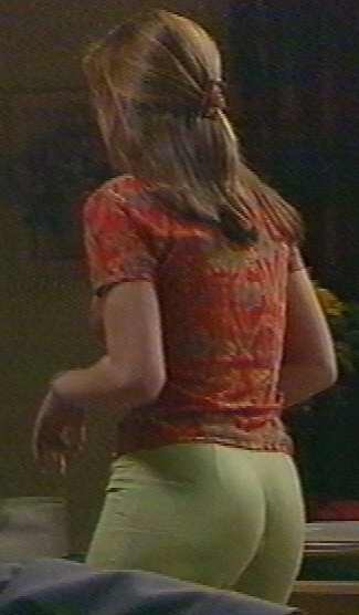 Brooke Satchwell Gallery #QJ28Chpx