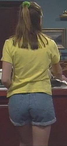 Brooke Satchwell Gallery #TfKSRNH4