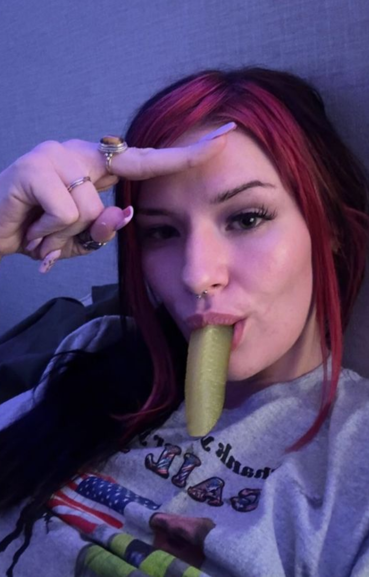 Tongue.bandit #rYp9KKVs