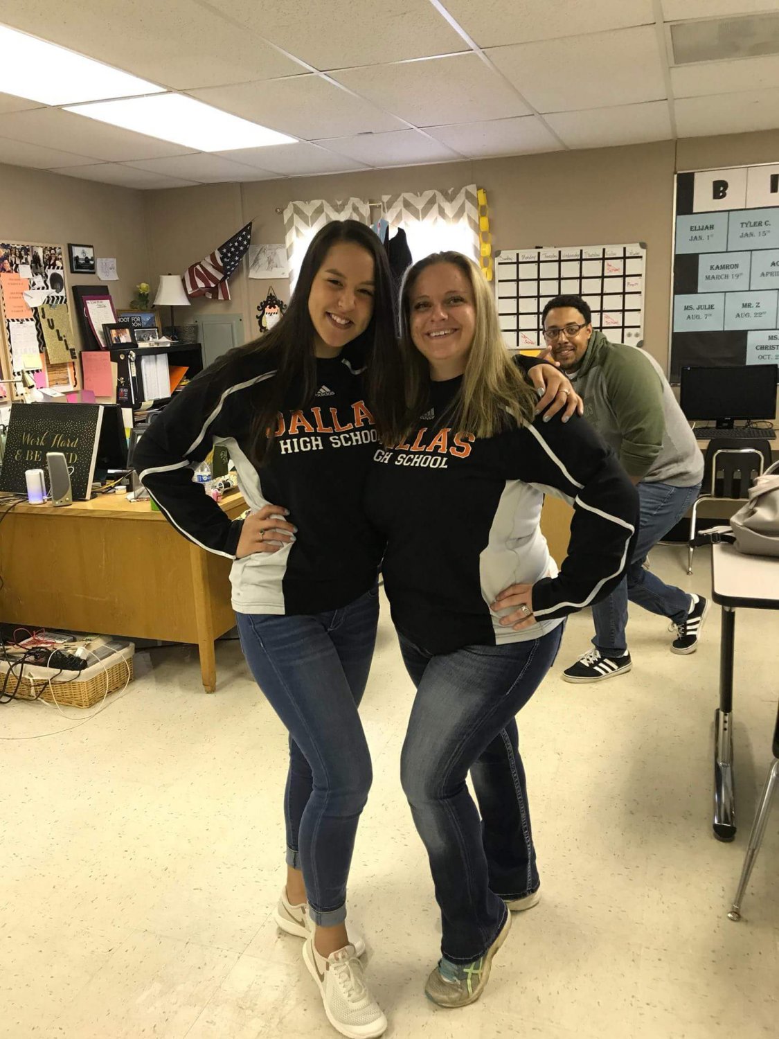 teacher E 2 #gCBAO7Bb